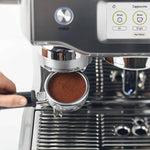 Sage The Oracle Touch Espressomaschine Trüffelschwarz