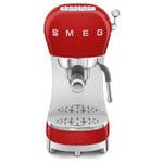 Red Smeg Espressomaschine ECF02RDEU with stainless steel tray and steam wand.