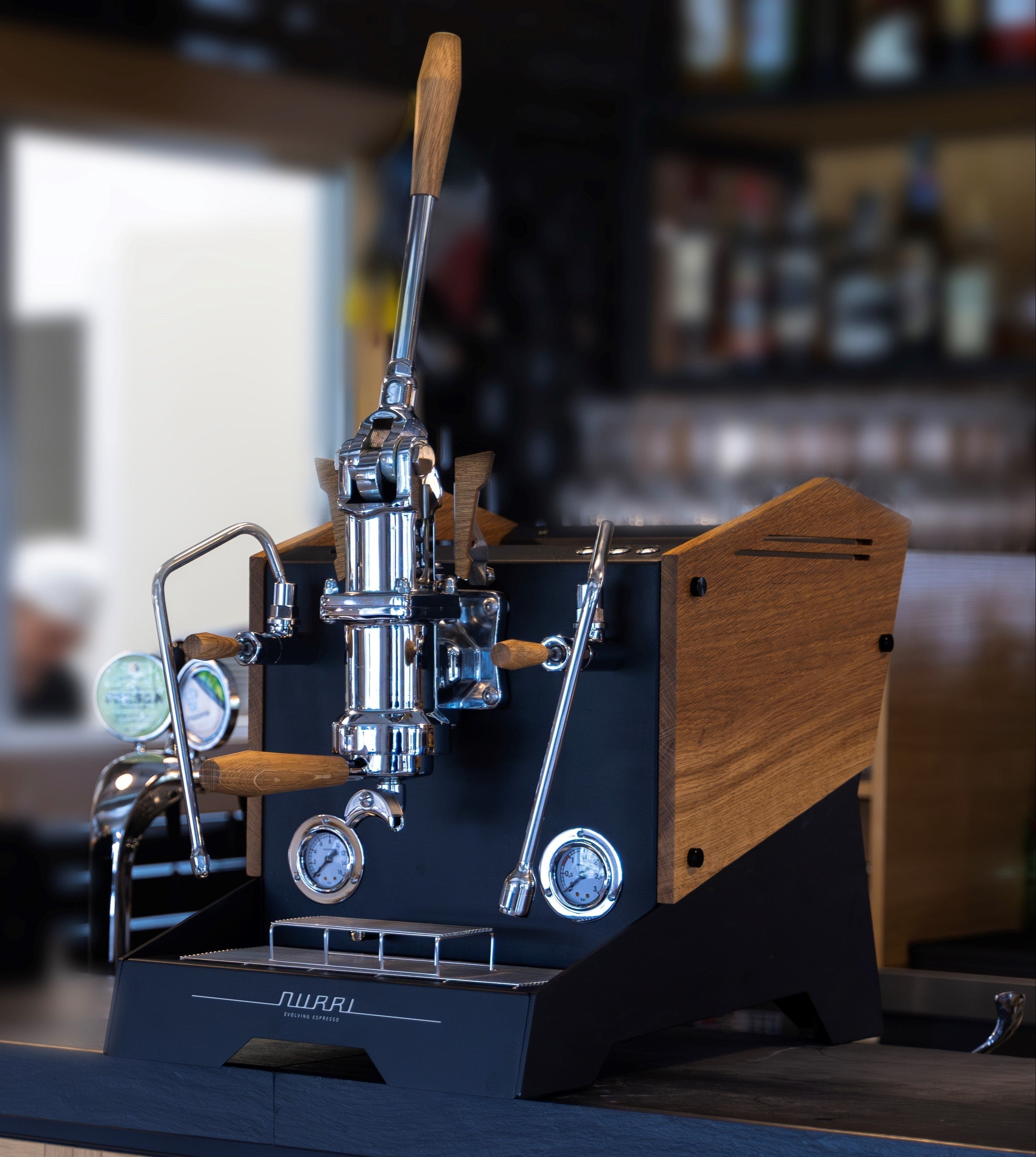 Nurri Sale – Handgefertigte Espressomaschinen aus Neapel